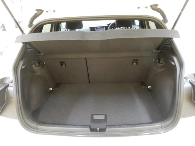 VOLKSWAGEN POLO 2024