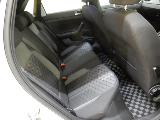 VOLKSWAGEN POLO 2024