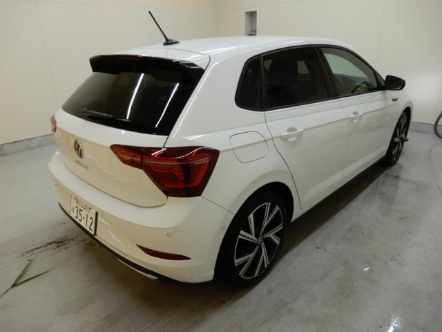 VOLKSWAGEN POLO 2024