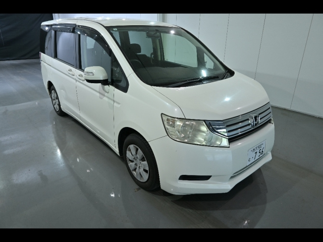 HONDA STEP WAGON 2011