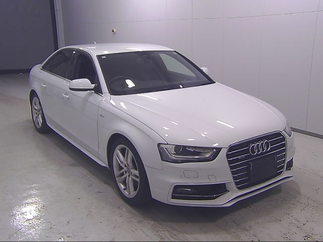 AUDI A4 2015