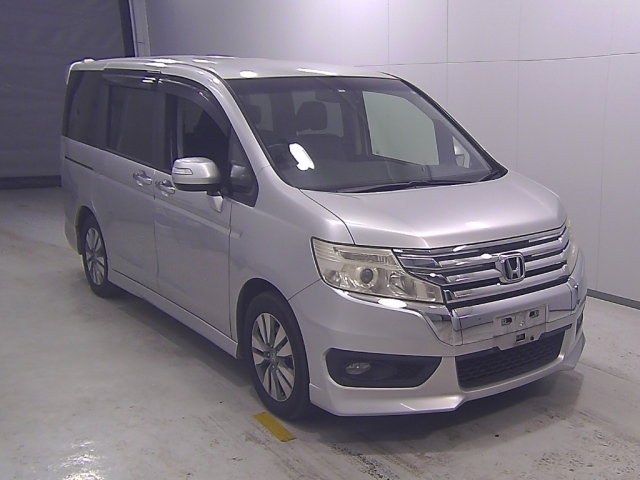 HONDA STEP WAGON 2012