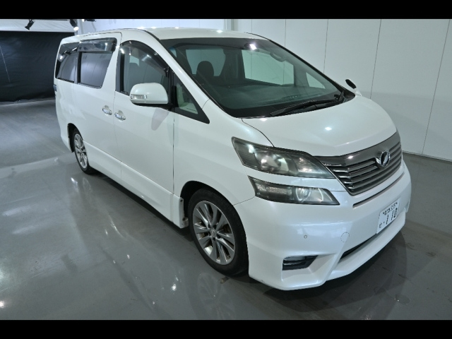 TOYOTA VELLFIRE 2010