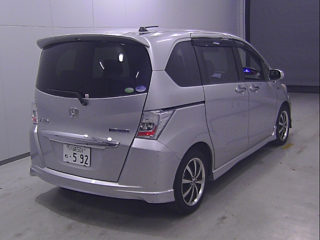 HONDA FREED 2012