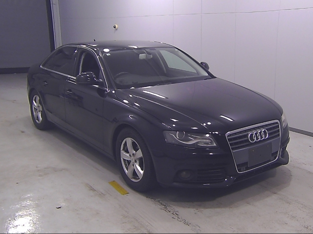 AUDI A4 2008