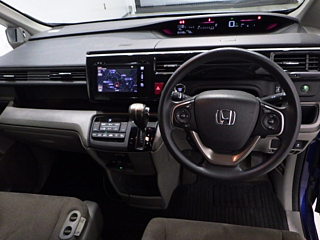 HONDA STEP WAGON 2015