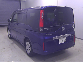 HONDA STEP WAGON 2015