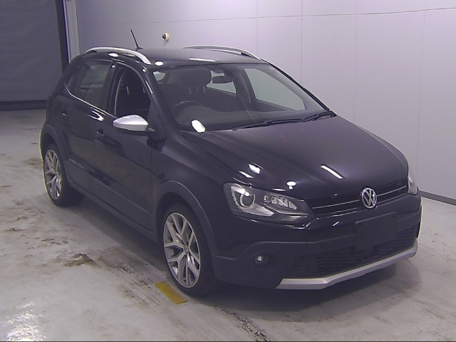 VOLKSWAGEN CROSS POLO 2014