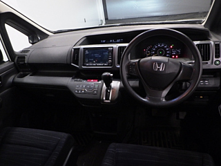 HONDA STEP WAGON 2010
