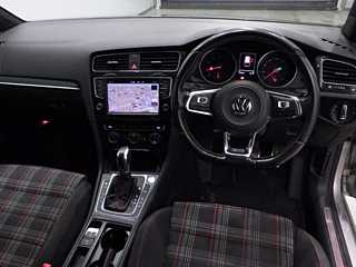 VOLKSWAGEN GOLF 2015