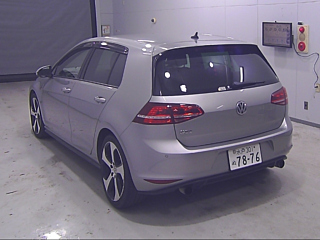 VOLKSWAGEN GOLF 2015