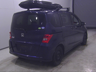 HONDA FREED 2010