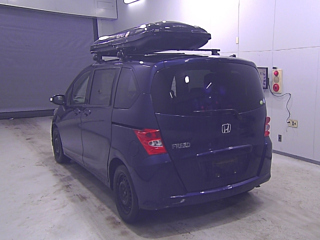 HONDA FREED 2010