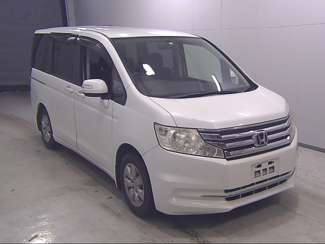 HONDA STEP WAGON 2012