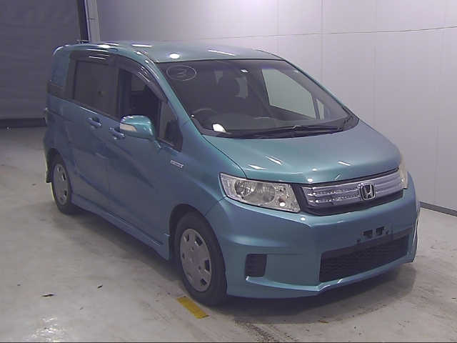 HONDA FREED 2012