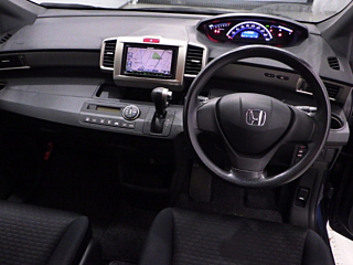 HONDA FREED 2010