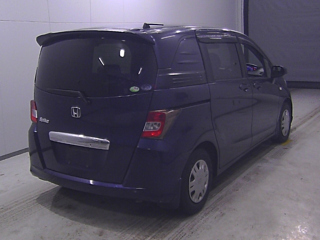 HONDA FREED 2010