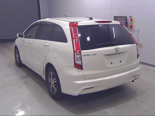 HONDA STREAM 2010