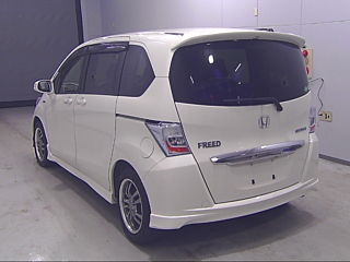 HONDA FREED 2012