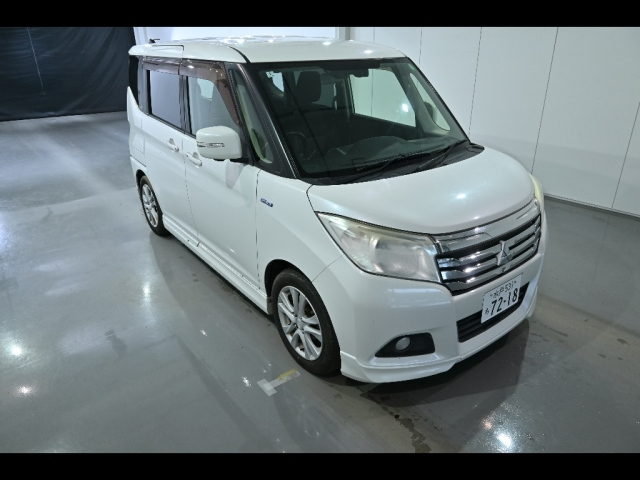 MITSUBISHI DELICA D2