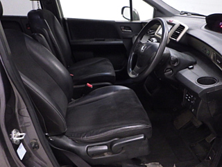 HONDA FREED 2016