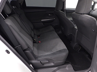 TOYOTA PRIUS ALPHA 2014