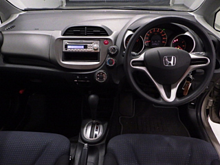 HONDA FIT 2010