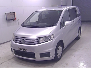 HONDA FREED 2011