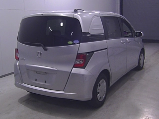 HONDA FREED 2011