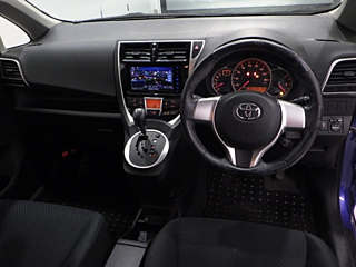 TOYOTA RACTIS 2015