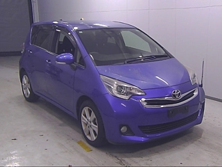 TOYOTA RACTIS 2015