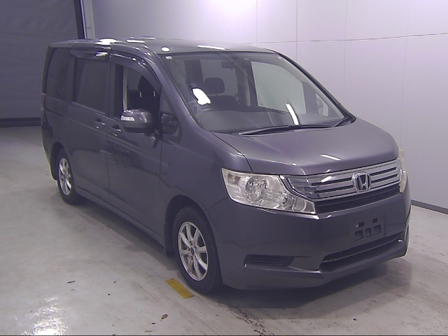 HONDA STEP WAGON 2010