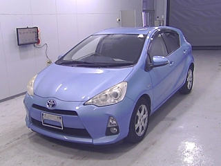 TOYOTA AQUA 2012