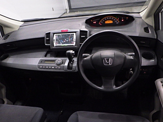 HONDA FREED 2010