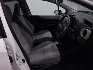 TOYOTA VITZ 2012