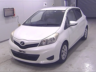 TOYOTA VITZ 2012