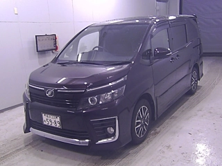 TOYOTA VOXY 2015