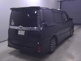 TOYOTA VOXY 2015