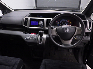 HONDA STEP WAGON 2014