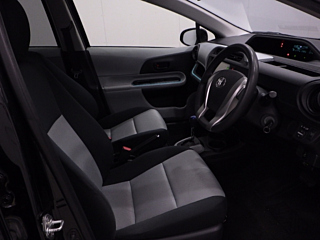 TOYOTA AQUA 2012