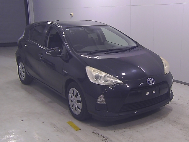 TOYOTA AQUA 2012