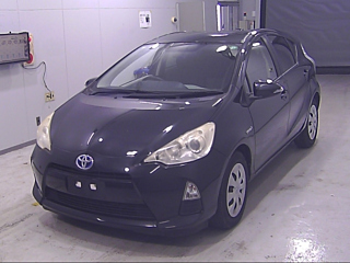 TOYOTA AQUA 2012