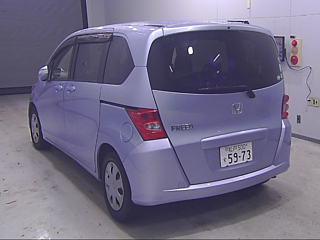 HONDA FREED 2010
