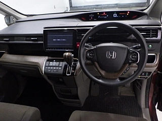 HONDA STEP WAGON 2016