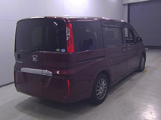 HONDA STEP WAGON 2016