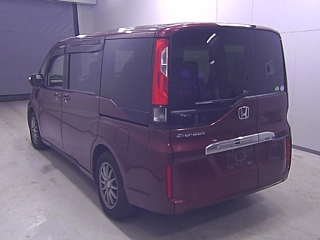HONDA STEP WAGON 2016