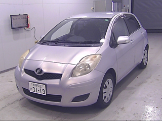 TOYOTA VITZ 2010