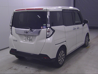 TOYOTA TANK 2017