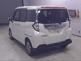 TOYOTA TANK 2017