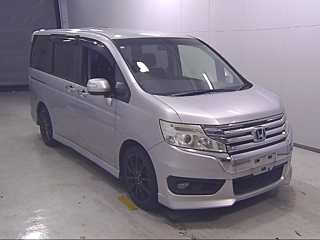HONDA STEP WAGON 2013